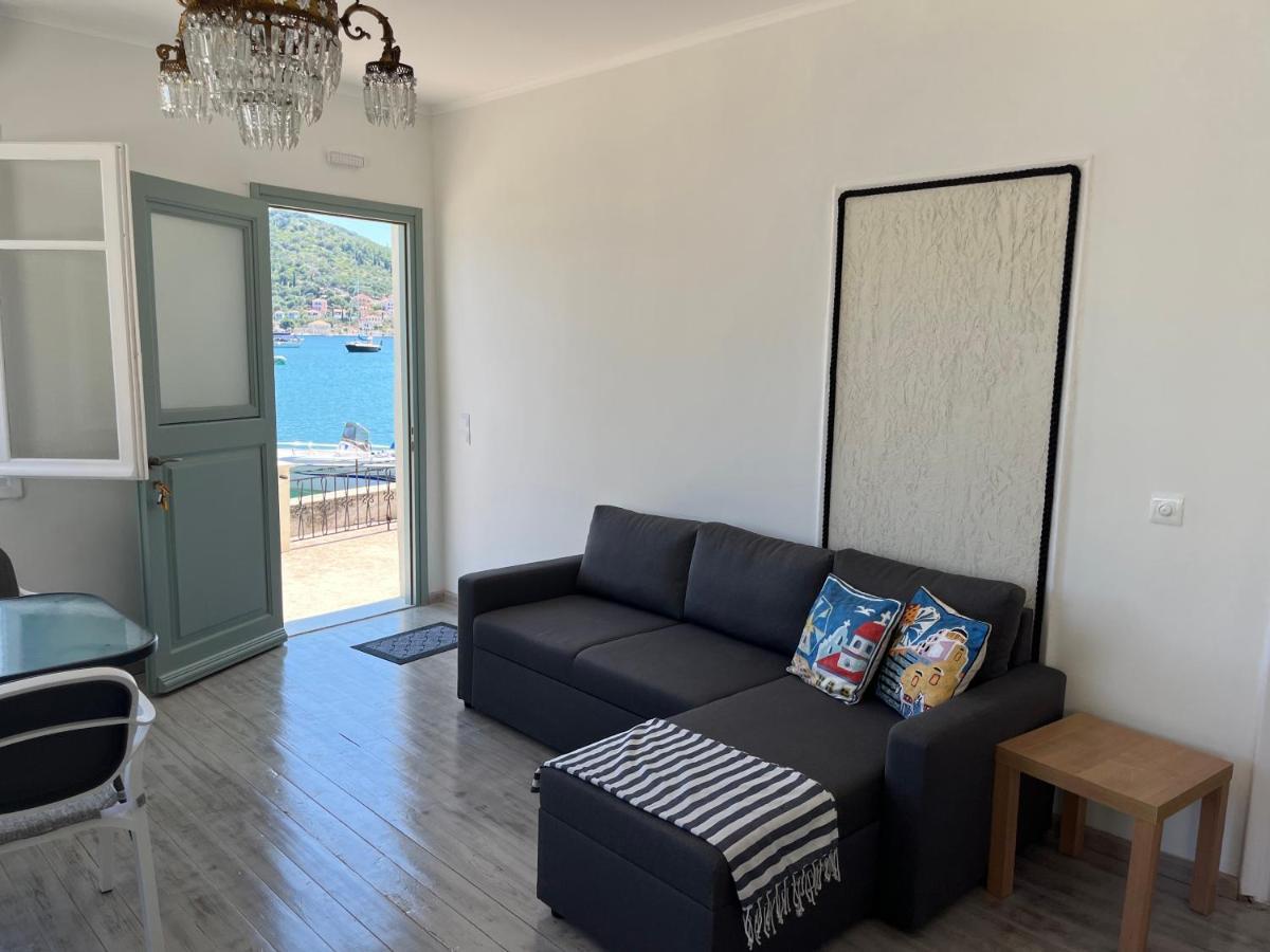 Modern Cottage On The Sea Vathy  Exterior photo